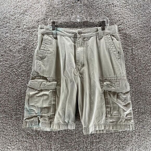 Vintage Levis Shorts Adult 34 Tan Cargo Pockets 2004 Cotton Casual Y2K Logo Mens - Picture 1 of 12